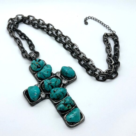 Estate Jewelry - Turquoise Color Stone Cross Pendant Silver Tone Necklace Southwestern Boho